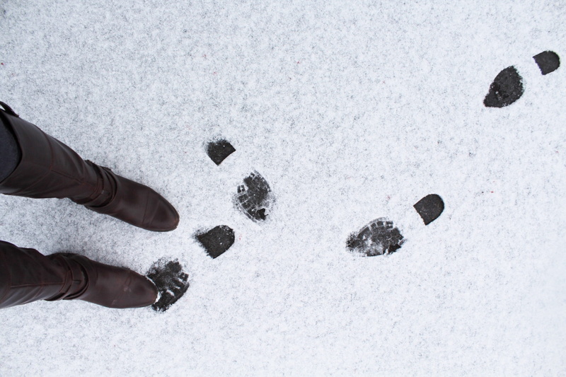 boots, nature, outdooes, outside, white, outdoors, real people, footprints, snowy day, one person, warm clothing, leisure activity, day, covering, foot