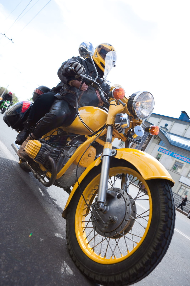 tire, riding, stationary, sport, scooter, day, men, transportation, ufa, bicycle, mode of transportation, 720P, no people, motorcycle, motor, person, travel