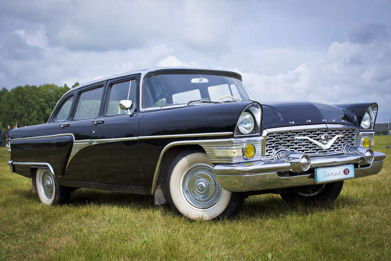 front, retro styled, land, buy, land vehicle, field, no people, mode of transportation, day, GAZ, stationary, review, cloud - sky, luxury cars, GAZ 13 Chaika