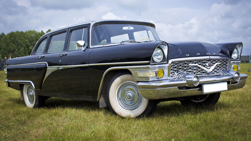 luxury car, profile view, gaz, car, old, land vehicle, plant, russia, metal, field, day, stationary, transportation, nature, side view, vintage car, 4K