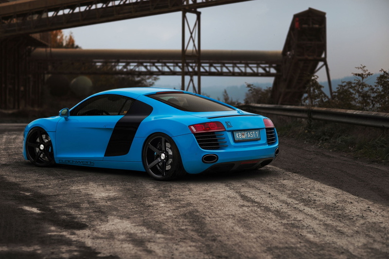 un-placed Synonyms, luxury, status Car, outdoors, connection, speed, modern, transportation, selective focus, car, bump, front View, elegance, aerodynamic