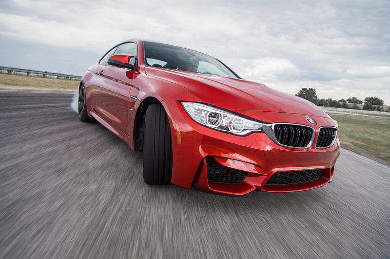motor Vehicle, side View, mode of Transport, tire, sky, concept Car, competition, new, business, blurred motion, wealth, transportation, performance, racecar