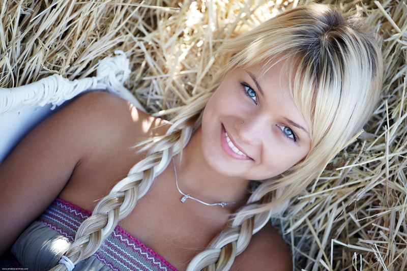 wa, hd, people, hay, faces, magazine, 5K, lada, women, smiling, blue, x, d, art, erroticaarchives, eyes, pigtails, blondes