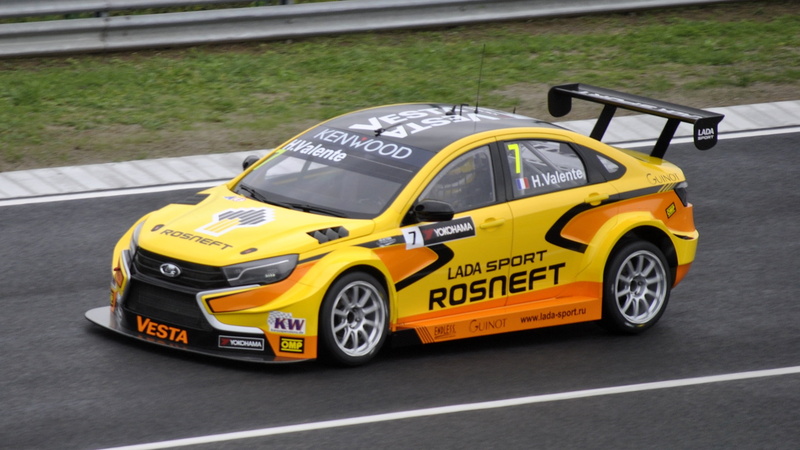 day, hungaroring, taxi, sports race, high angle view, road, 2K, fiawtcc, arrival, no people, motor vehicle, architecture, touring car, car, hugo valente
