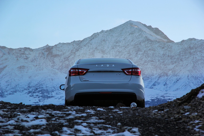 cold temperature, covering, land vehicle, day, sky, transportation, car, formation, machine, clear sky, snowcapped mountain, scenics - nature, 2K, no people