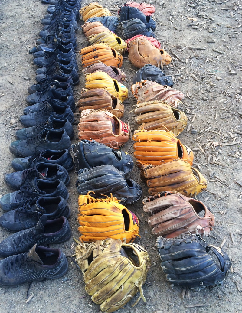 rear view, sports, leisure activity, spike, outdoors, baseball game, full length, tools, otsu sports park, kanagawa, shoes, yokosuka, leather, large group of objects