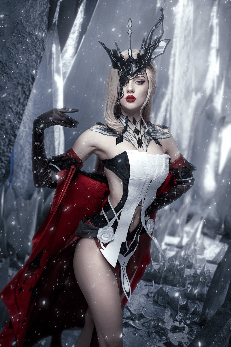 video game girls, Alin Ma, belly button, 1080P, parted lips, red clothing, Genshin Impact, cosplay, blonde, video games, model, women, looking at viewer