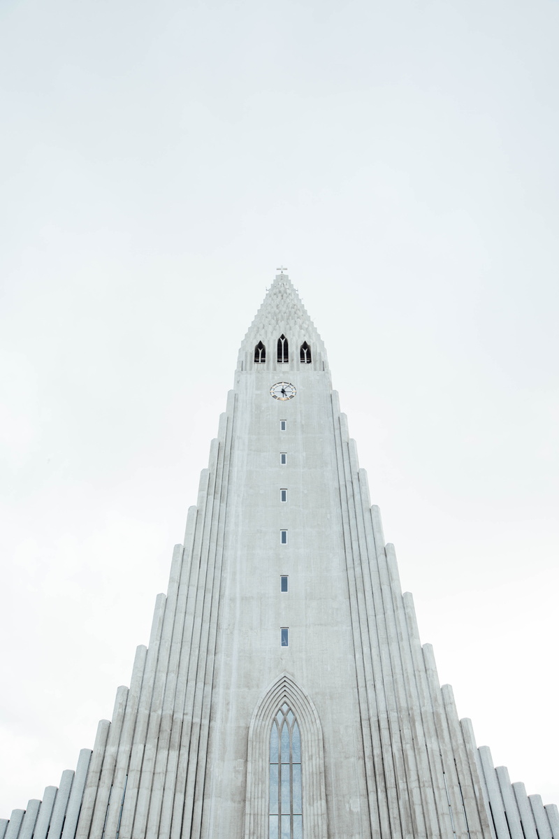 symetry, white, tall - high, no people, skyscraper, outdoors, church, sky, hallgrimskirkja, white stone, building, city, travel, 5K, cathedral, nature