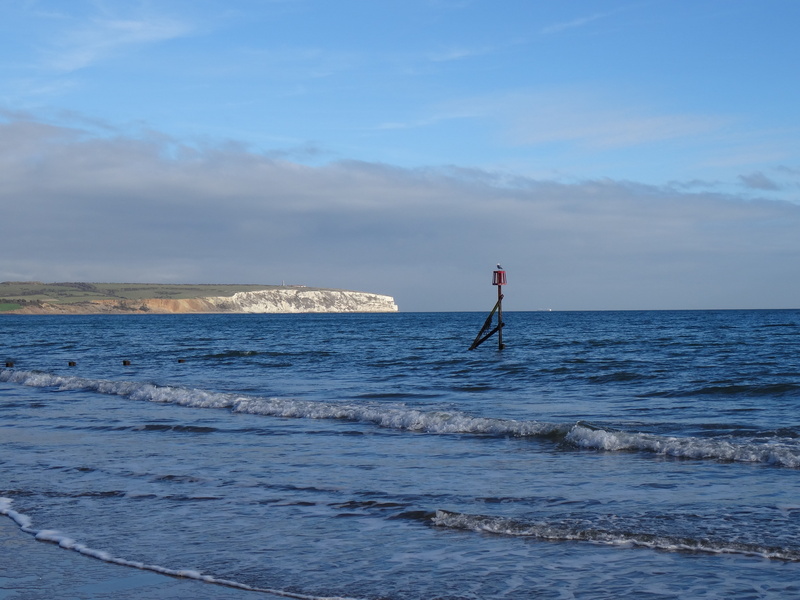 sky, standing, Sea, water, Isle Of Wight, horizon, real people, View, 5K, one person, clouds, non-urban scene, sea, nature, Waves, waterfront, motion