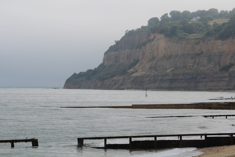 horizon over water, rock formation, beauty in nature, no people, tranquil scene, outdoors, horizon, scenics - nature, isle of wight, rock, water, day, land