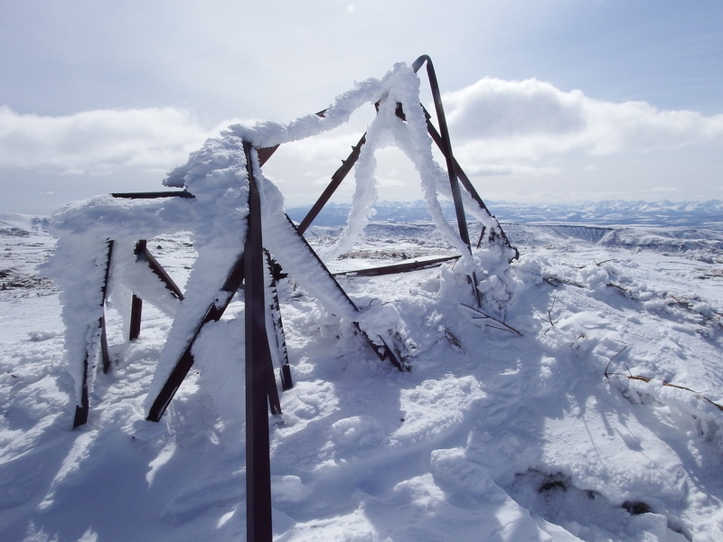 covering, cold, mountain, snow, cold temperature, snowflakes, tranquil scene, outdoors, frost, nature, snowdrifts, 1080P, open space, field, wooden post