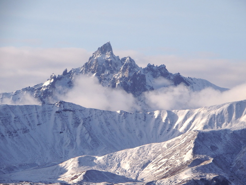 extreme weather, rocks, snowcapped mountain, nature, tourists, 1080P, mountain peak, day, tranquil scene, peaks, sharp peaks, scenics - nature, tranquility