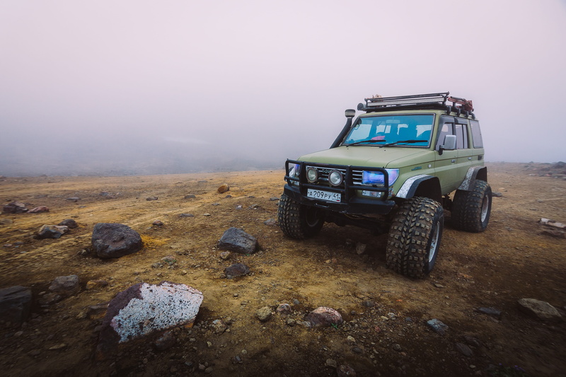 offroad, mode of transportation, 4K, automobile, brown, non-urban scene, road, 4x4, transport, jeep, kamchatka peninsula, mountain, vehicle, landscape