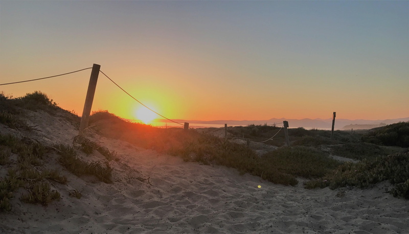 4K, outdoors, lens flare, morrow, non-urban scene, clear sky, tranquil scene, tranquility, nature, sky, no people, orange color, sunset, bay, idyllic