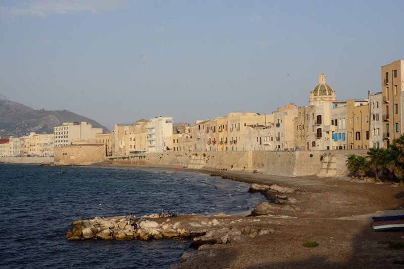 travel, italy, clear sky, architecture, water, renaissance, 5K, spirituality, seaside, town, built structure, nature, travel destinations, sky, sea, history