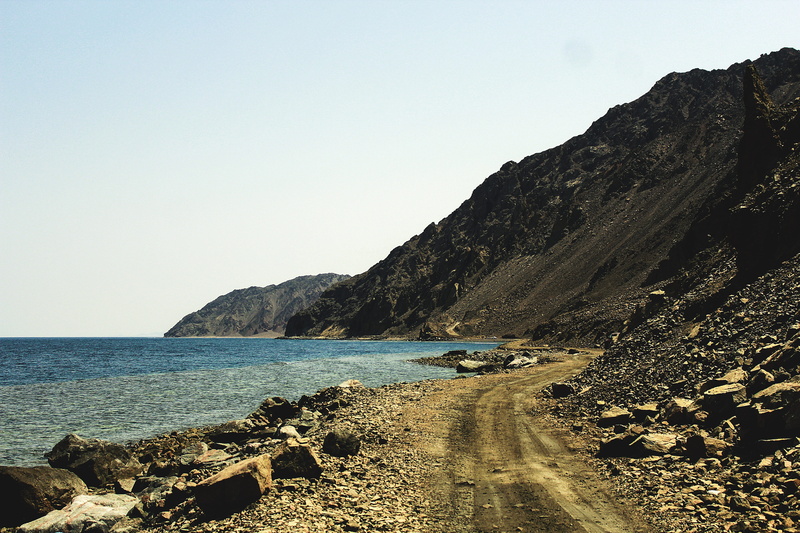 day, scenics - nature, mount, 5K, nature, rock, direction, view, beauty in nature, road, horizon, desert, land, no people, beach, copy space, tranquil scene