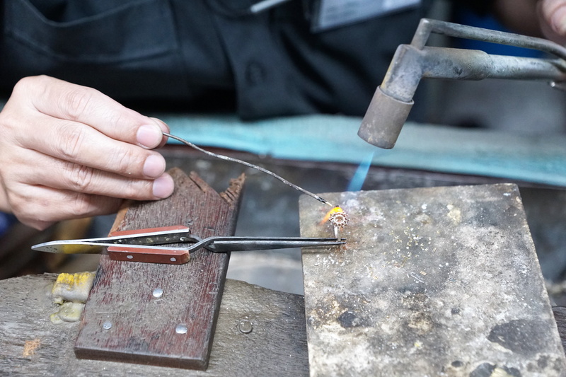 culture, hand, asia, manuel, welding, one person, making, screw, manually, equipment, factory, midsection, bank, working, production, craft, preparation
