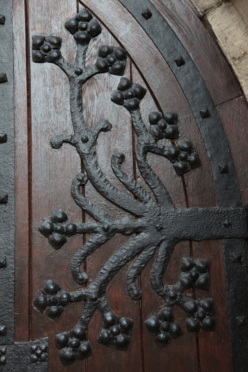 wood - material, detail, close up, architecture, door hardware, construction art, carving - craft product, ornate, church door, history, entrance, metal