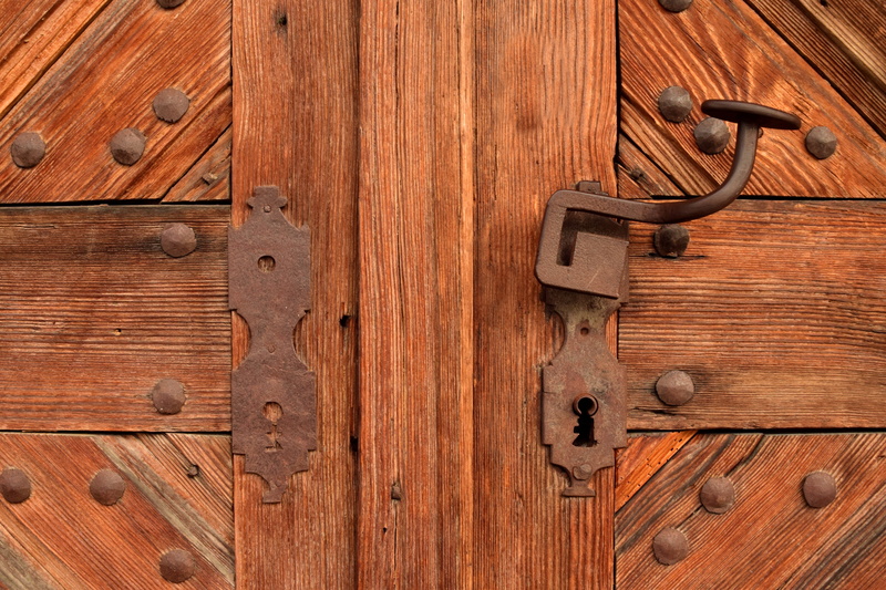 fitting, arts and crafts, full frame, textured, protection, rustic, entrance, access, backgrounds, door handle, lock, security, middle ages, house entrance