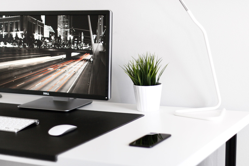 tv, dell, kitchen, home, 4K, domestic room, herb, technology, beside, modern, white, desk, nature, transportation, food and drink, flat, white color, screen