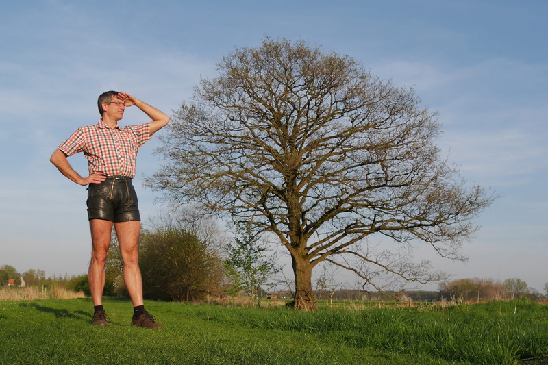 formerly, plant, day, nature boy, good view, fashion, nature, full length, braunschweig, young adult, path finder, tree, one person, rustic, casual clothing