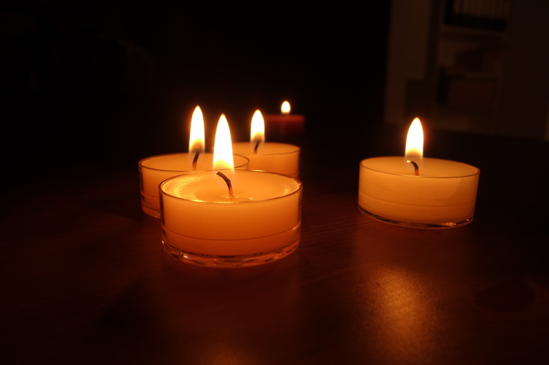 luxury, burn, glowing, lights, atmosphere, hot, windlight, advent, red, christmas, candles, candlestick, fire, wax, mirroring, wax candle, heat - temperature