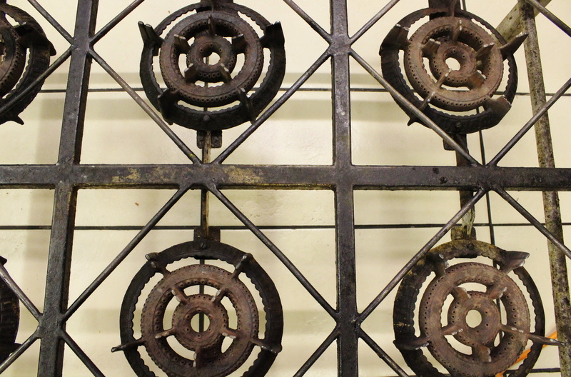 metal, no people, barrier, day, kitchen, wrought iron, protection, close-up, hot, gas stove, backgrounds, pattern, boundary, iron, wheel, rusty, design