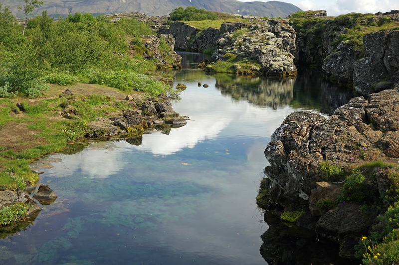 nature, idyllic, 5K, tree, no people, lake, water, rock, scenics - nature, plant, rocky, little lake, land, green color, lagoon, beauty in nature, landscape