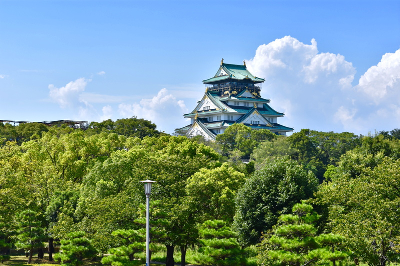 built structure, outdoors, building exterior, architecture, spirituality, belief, cloud - sky, building, osaka castle, 5K, no people, sky, day, japan
