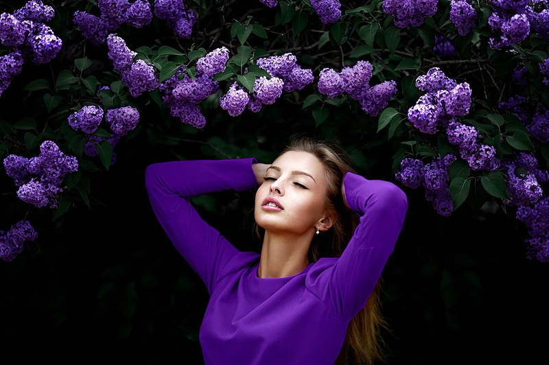 fragility, hands on head, waist up, vulnerability, front view, flower head, 480P, hairstyle, lilac, beautiful woman, purple, young adult, nature, model