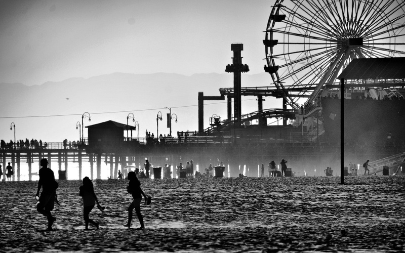 water, men, amusement park, beach, outdoors, architecture, women, day, group of people, monochrome, sand, adult, built structure, photography, real people