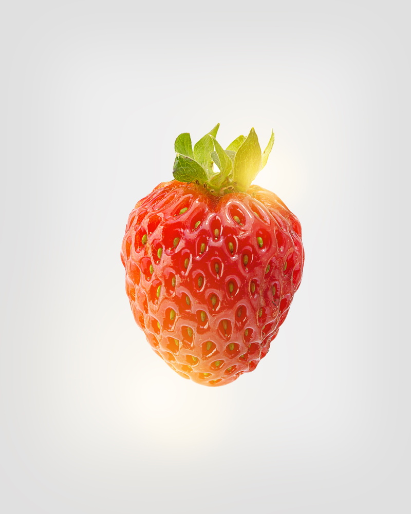strawberry with light, strawberry linda, ripe, provocative, studio shot, white background, sweet space, white, sweet, indoors, healthy, bright, fresón
