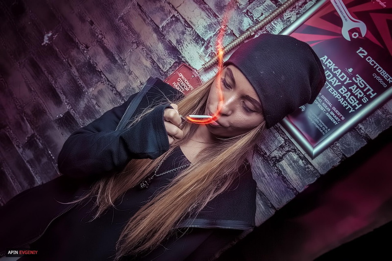 1080P, young adult, blond hair, looking at camera, portrait, one person, adult, headshot, lifestyles, indoors, women, beauty, hairstyle, hair, smoking