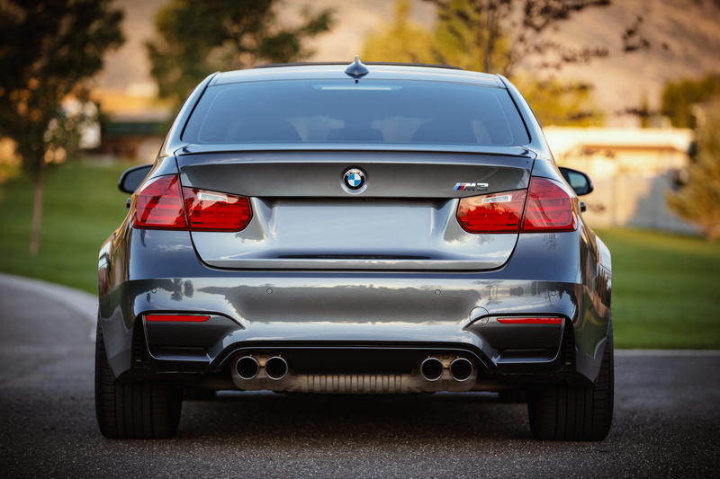 nature, day, time, car, gray, tilt shift lens, outdoors, street, transportation, speed, automobile, chrome, old-fashioned, photography, headlight, luxury