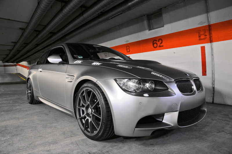 m, editorial, land Vehicle, text, BMW, parking garage, luxury, alloy Wheel, elegance, transportation, shiny, car, parking, communication, by APP, chrome