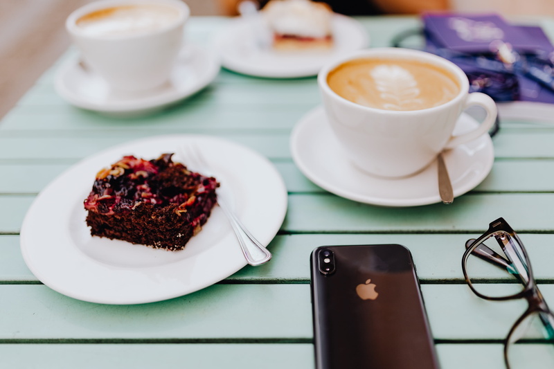 hot drink, indoors, late, mug, eating, sweet food, crockery, cafe, coffee, refreshment, meeting, cafe late, breakfast, focus on foreground, cafeteria, coffee - drink