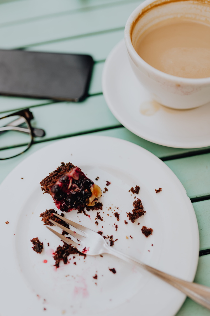 baked, cafe, freshness, eating, no people, 5K, cafeteria, late, meeting, still life, crockery, table, lunch, cake, drinking, coffee - drink, retaurant