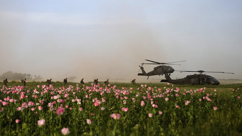 military helicopters soldier united states army military aircraft sikorsky uh 60 black hawk, 2K