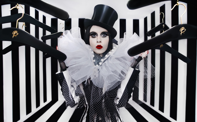 Ikea, TopHat, DressingRoom, stock, Gothic, Model, CoatHangers, Fashion, Girls, Woman, soldout, madhouse, BeaAkerlund, WillyWonka, Stripes, 4K, Photography