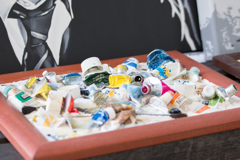 tubes, no people, large group of objects, options, table, paint tubes, color, option, selective focus, 2K, variation, painting, tray, glass, container