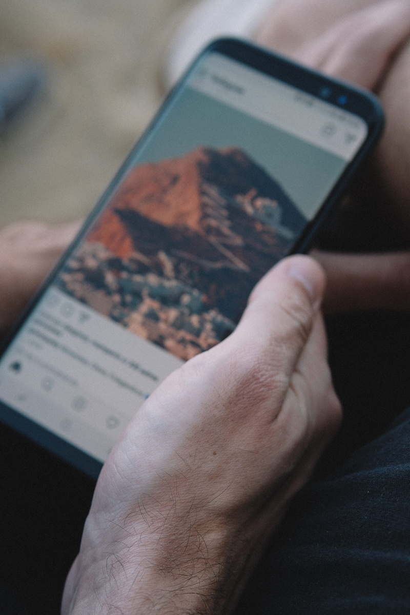 equipment, people, turned, mobility, communication, digital Display, smartphone, global Communications, touch Screen, mobile Phone, instagram, internet