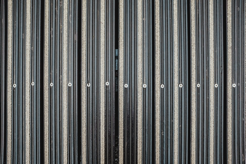 no people, iron, outdoors, mat, corrugated, laminate, detail, large group of objects, leuven, metal, design, full frame, objects, home, pattern, building