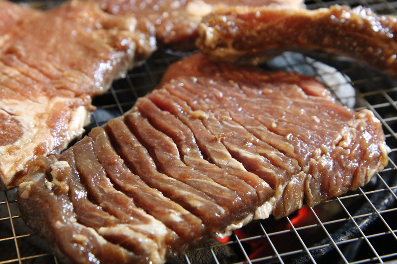 no people, fire, pork ribs, meat, grilled, selective focus, snack, food and drink, barbecue grill, charcoal, barbecues, republic of korea, grill, high angle view