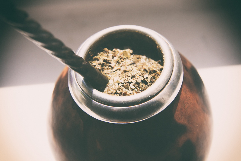 hot drink, no people, finely, water, stripes, calabash, brew, spilled, yerba mate, kitchen utensil, heat, boiling, drink, table, high angle view, infuse