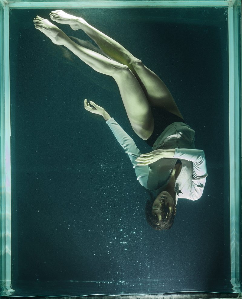 water, female, breath, indoors, dancing, 4K, woman, auto post production filter, emotion, full length, adult, vogue, swimming, beautiful woman, posture