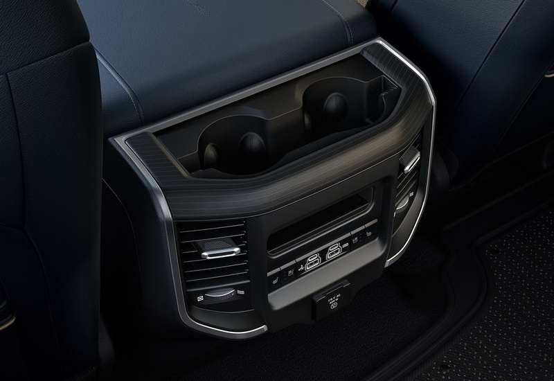 control, motor vehicle, ram, no people, control panel, dashboard, mode of transportation, indoors, 1500, land vehicle, black color, transportation, 720P