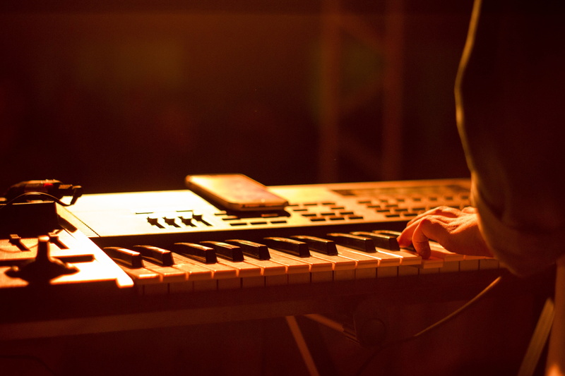control, human body part, club dj, keyboard, human hand, piano, finger, musical instrument, light, arts culture and entertainment, recording studio, technology