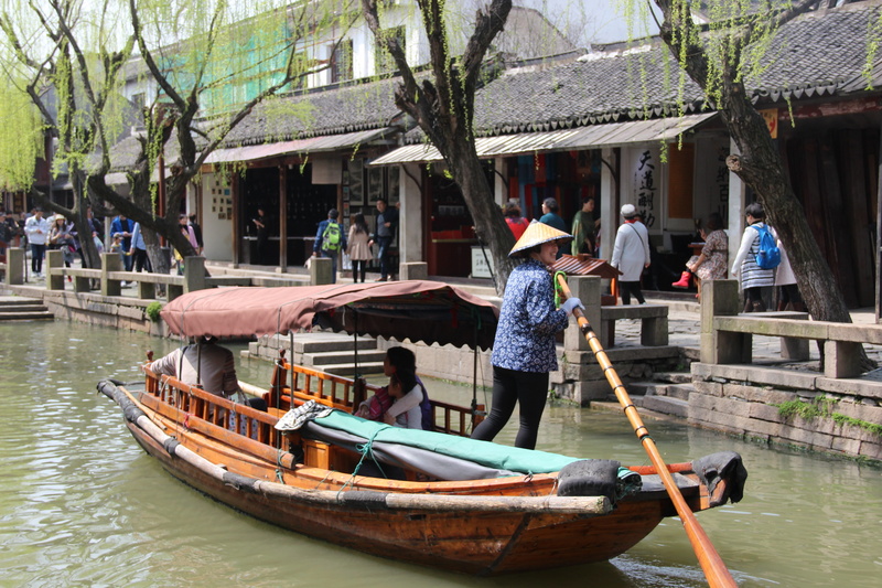 lifestyles, women, the scenery, water, men, outdoors, zhouzhuang, transportation, group of people, mode of transportation, canal, real people, tourism