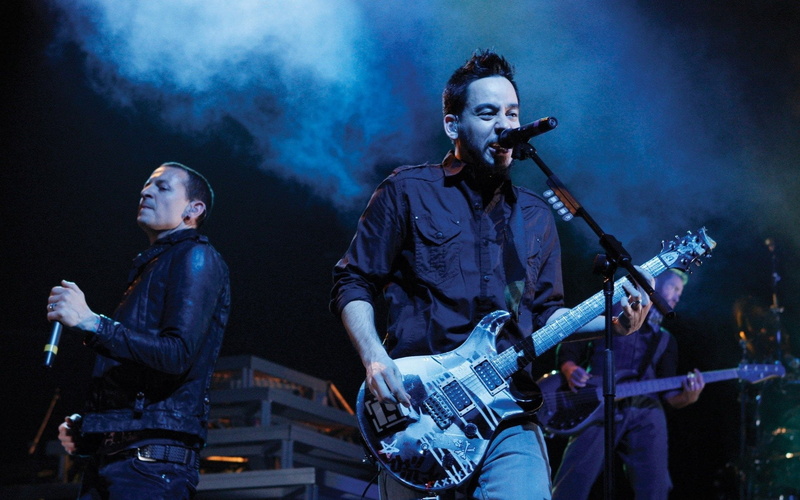 group of people, smoke - Physical Structure, young adult, skill, artist, performing Arts Event, concert, rock Music, 1080P, pop, modern Rock, guitars