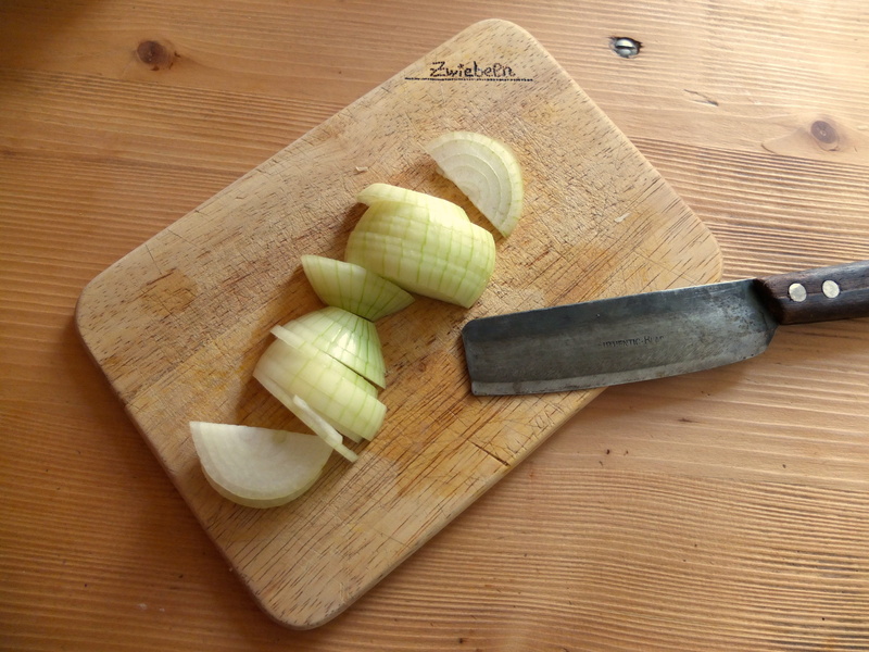 chopped, wellbeing, directly above, food, healthy eating, onion rings, onion, kitchen utensil, still life, cut, vegetables, wood grain, kitchen, 4K, blade